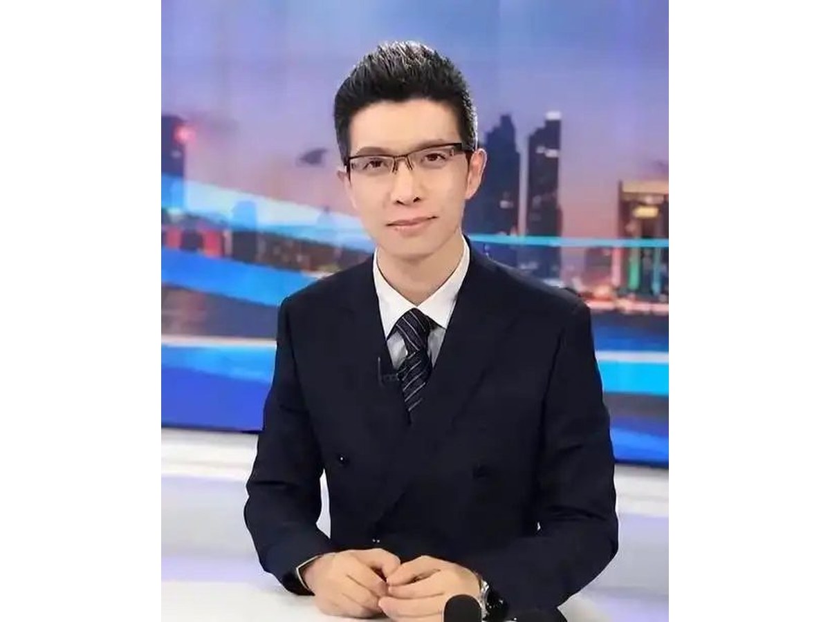 男主持人主持