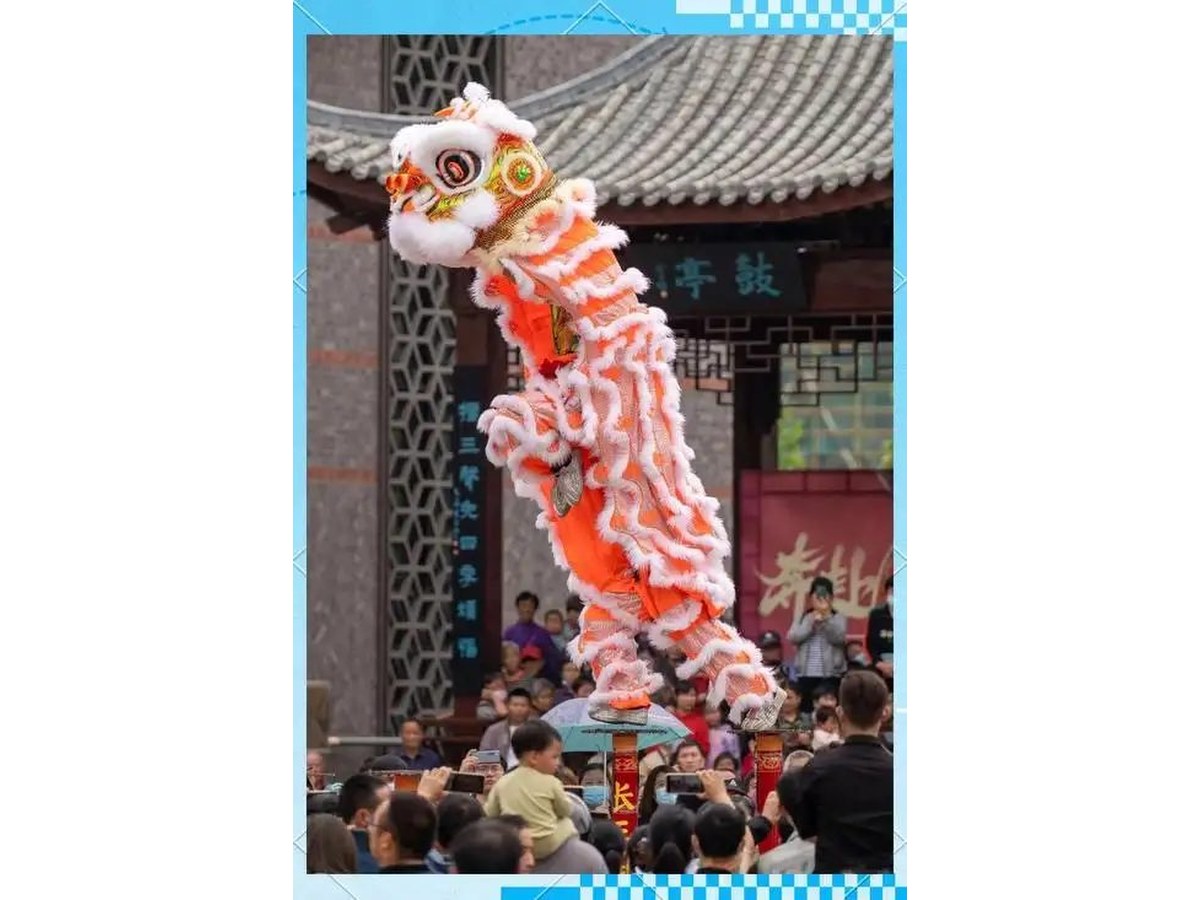 舞狮表演助兴