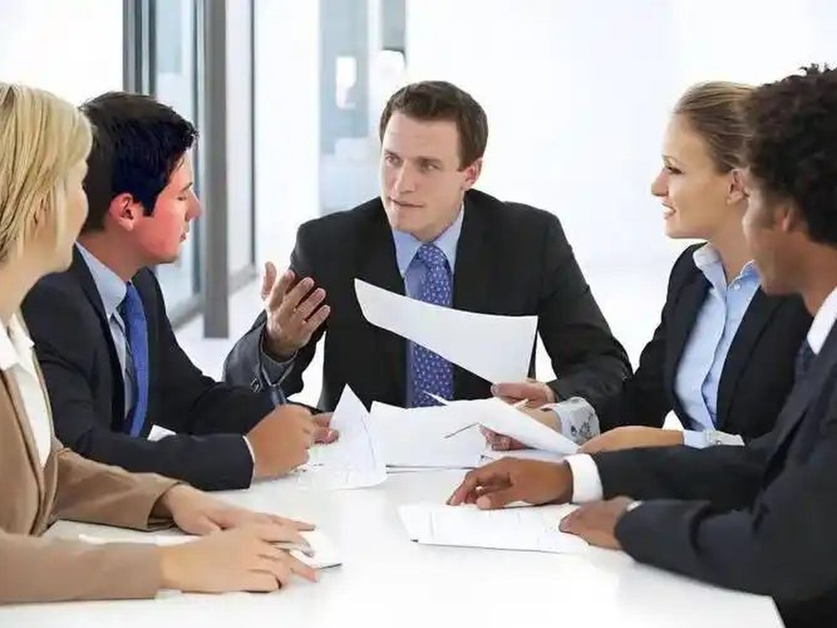 商务谈判握手