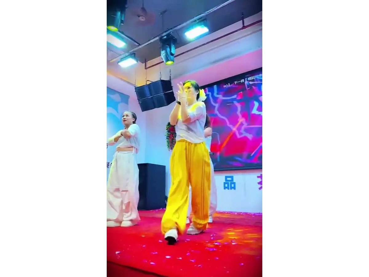舞台舞蹈表演