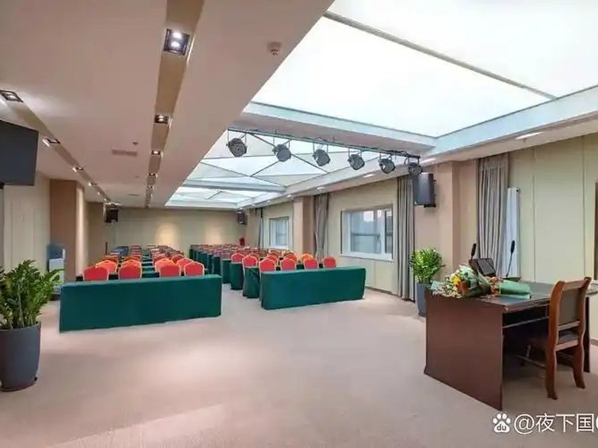 多功能厅布局