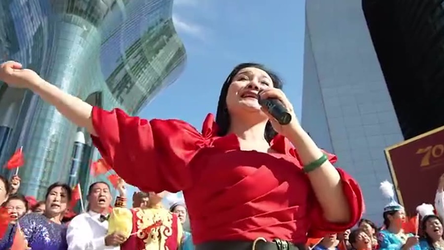 王华 女歌手 花腔女高音
