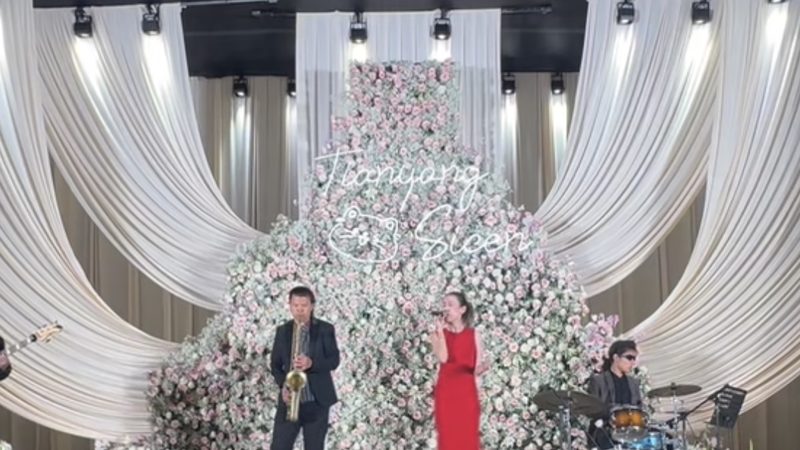 Tuesday 乐队 婚礼现场演出