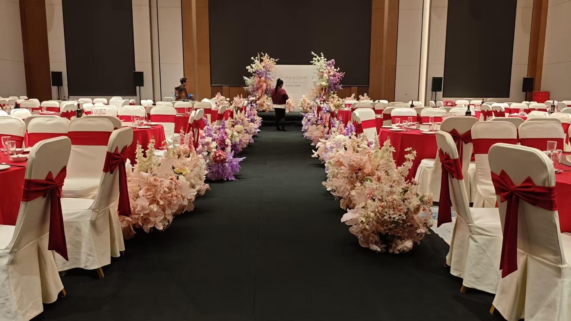 乌鲁木齐绢花租赁 仿真花艺场地布置装饰 按把计费