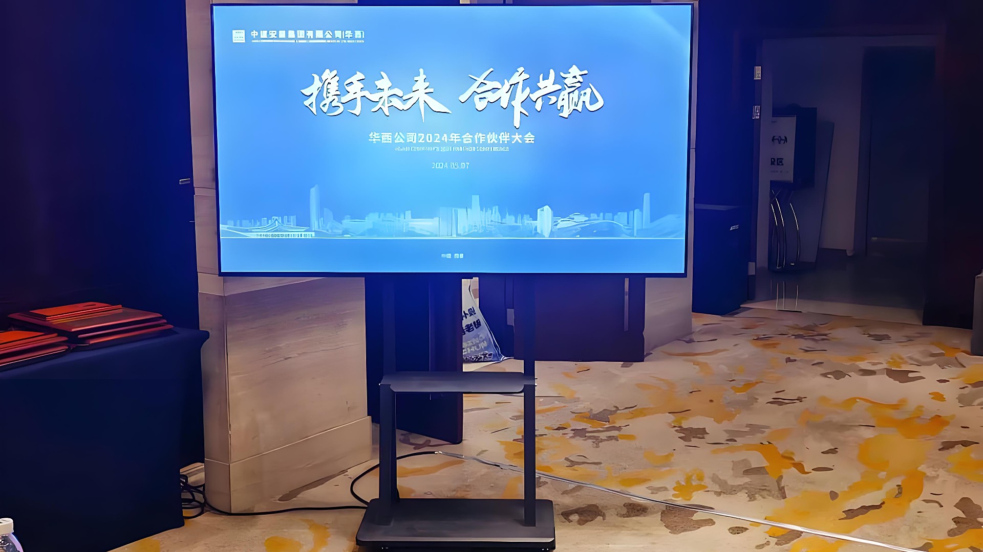 常用电视租赁报价单 55-100寸防爆电视租赁 乌鲁木齐