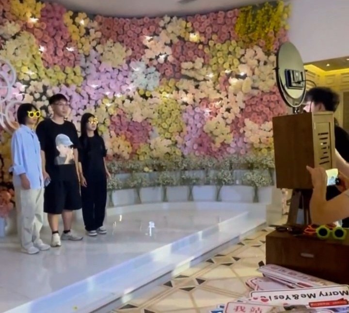 拍照界面 Marry Me